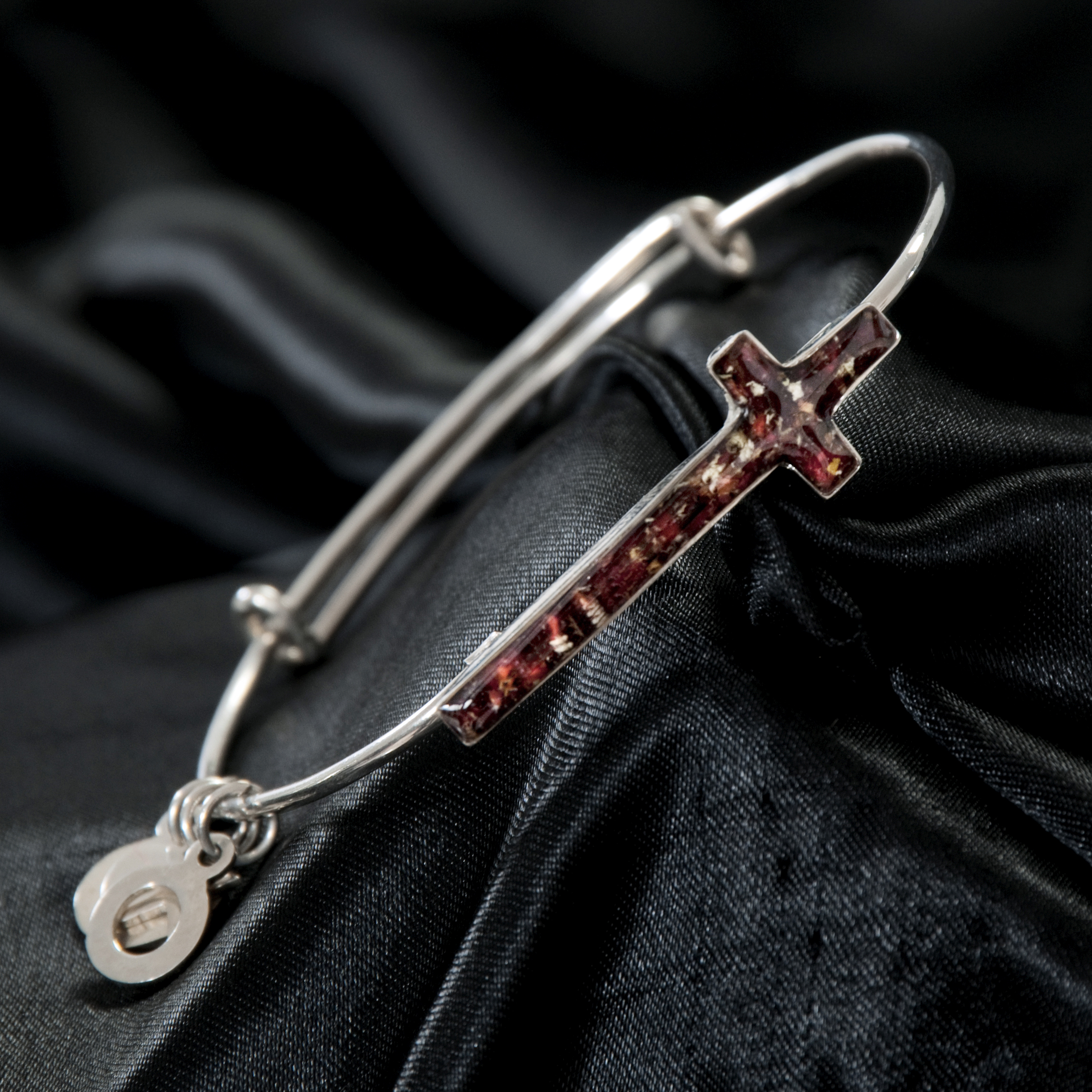 "Serenity Cross" Expandable Bracelet - Image 3
